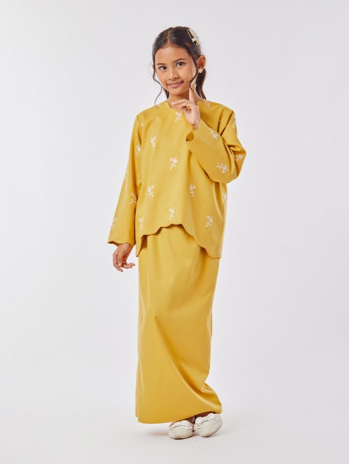 Yulia Scallop Kurung Kedah Butter Yellow
